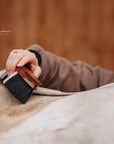 "Favo" Coat Shine Brush