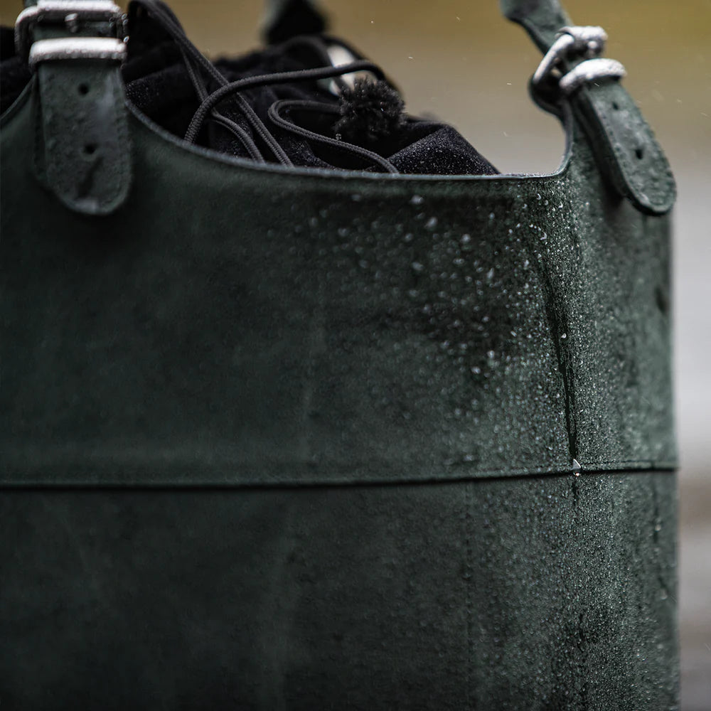 Luxury &#39;La Baquet&#39; Leather Grooming Bag